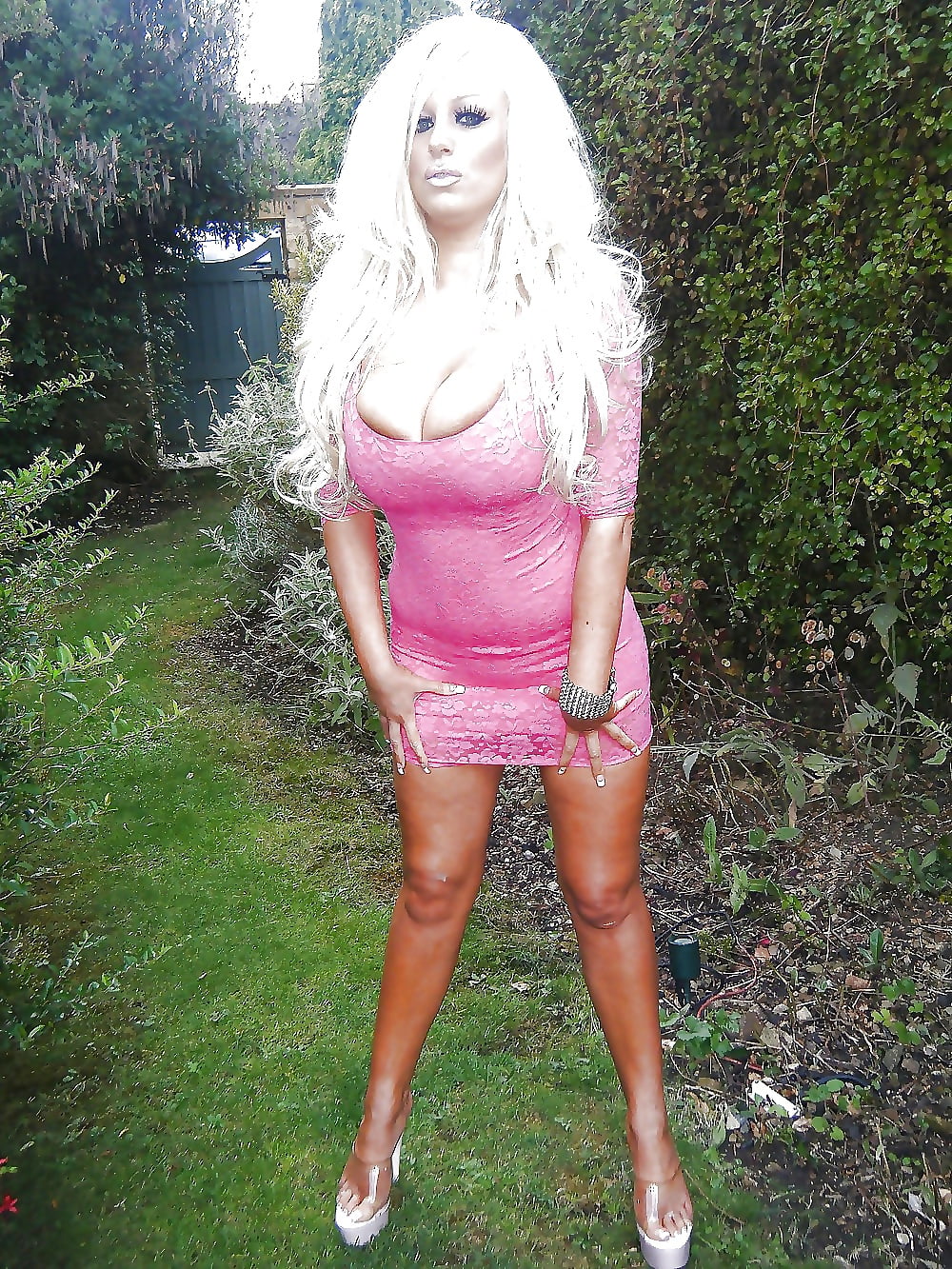 petite salope!!!!! porn pictures