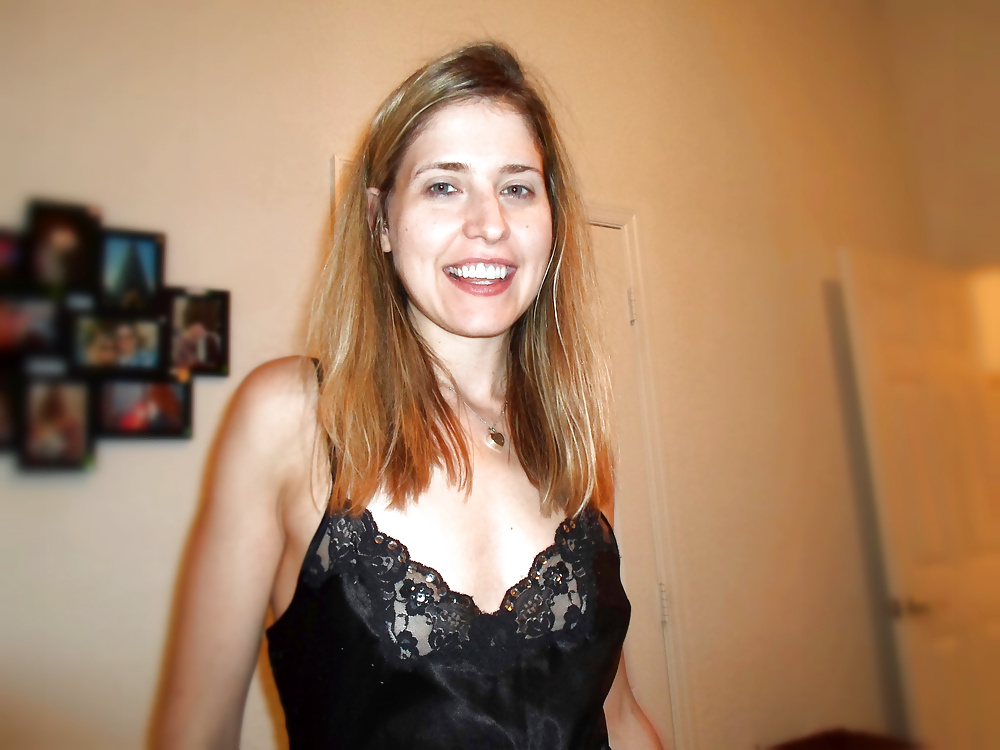 Tight mom at home porn pictures