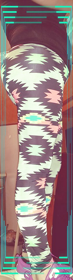 EN LICRA PARANDO VERGAS porn pictures