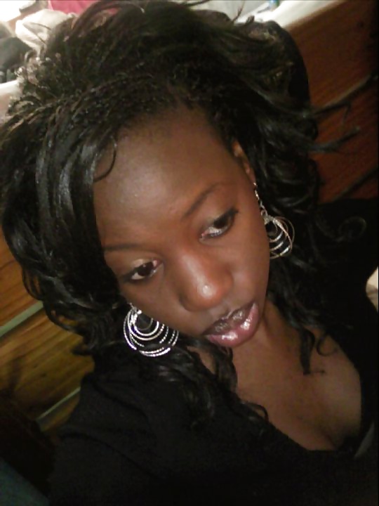 Jeune Black Francaise porn pictures