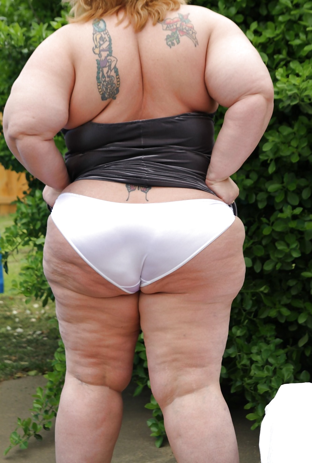 BBW EXTRA LARGE ASS II porn pictures