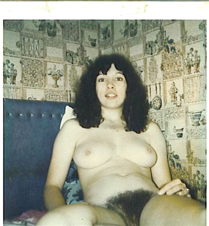 Vintage Wives & Girlfriends 40 porn pictures