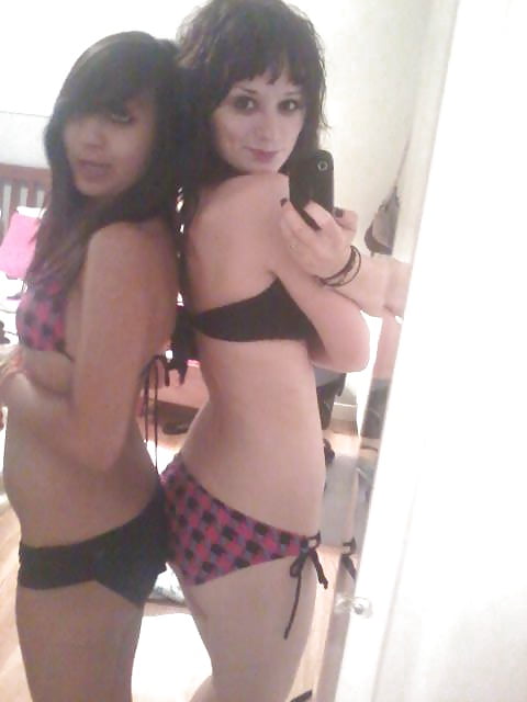Lesbian teens posing porn pictures