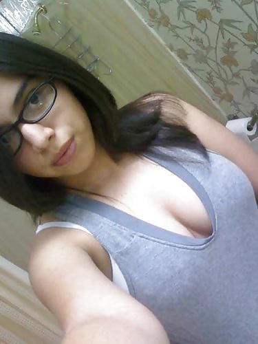 Desi Videsi porn pictures