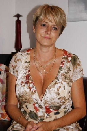 mature ladies dressed but sexy             