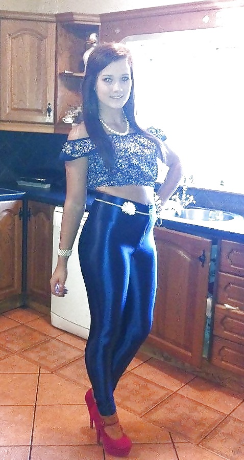 Shiny leggings porn pictures