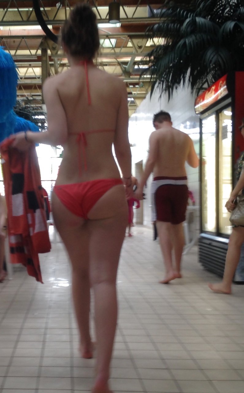 Turkish Women at Swimming Baths porn pictures