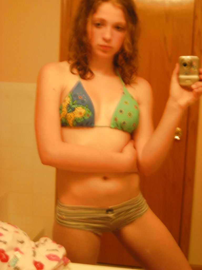 36-Teen nude bra selfshots porn pictures
