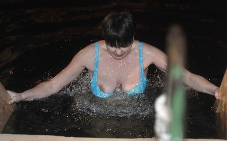 Russian Epiphany bathing! Amateur!