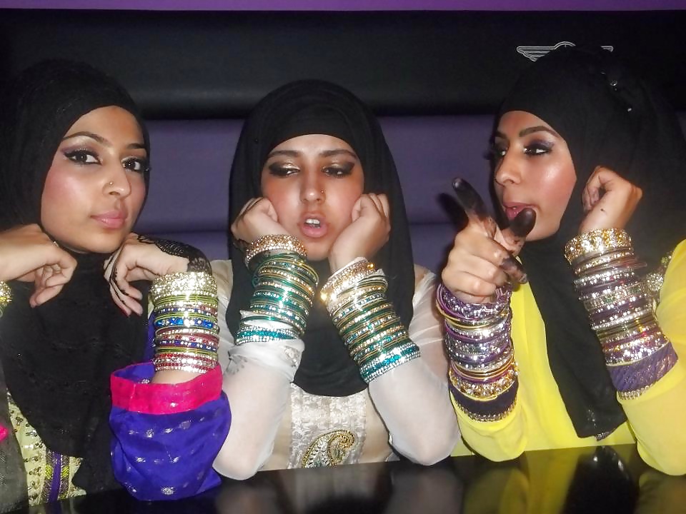 Hijabi paki indian desi bengali arab cunts porn pictures