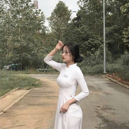 vietnam have best school uniform in the world aodai         