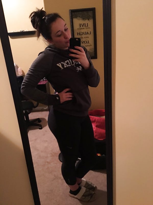 hot college slut Kate exposed porn pictures