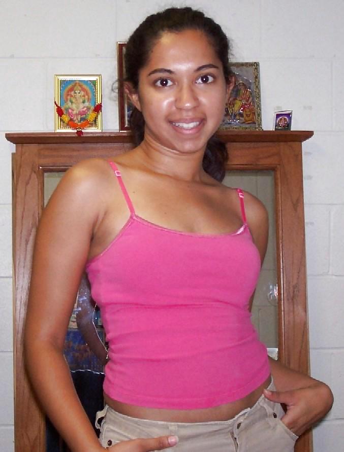 INDIAN GIRLS ARE SO SEXY II porn pictures