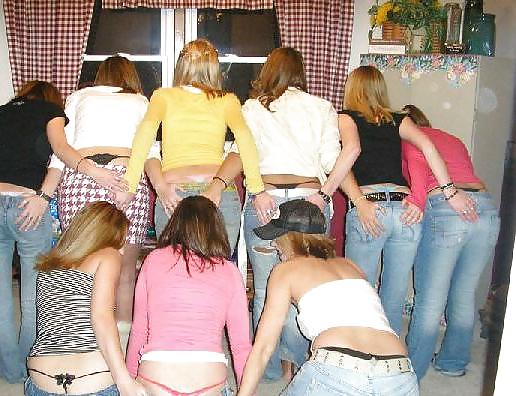 Geile Hintern Geile Girls zeigen sich von hinten porn pictures