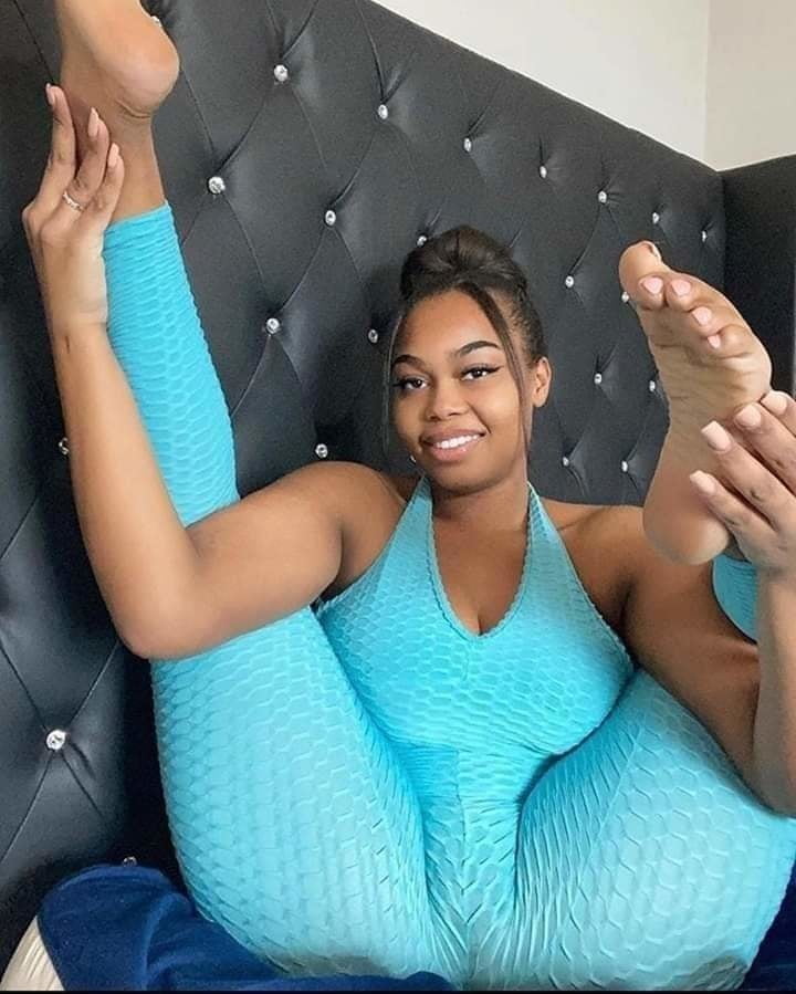 Good Lawd She's Thick 11 - 246 Photos 