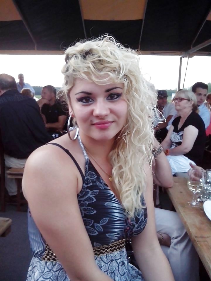 Salope a baiser porn pictures