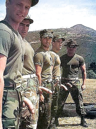 boys, soldiers and some other horny Guys porn pictures