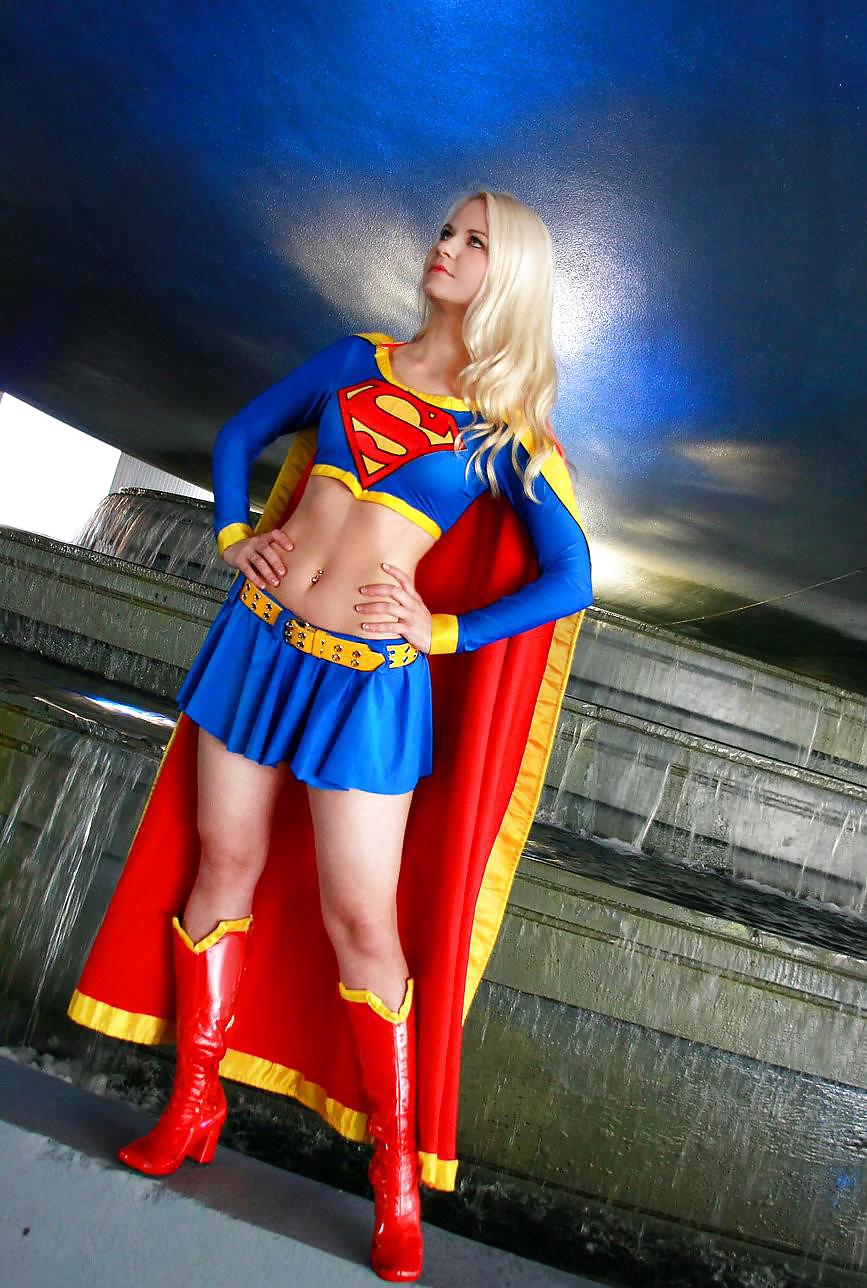 Busty Super Heros porn pictures