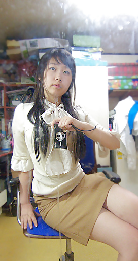 Korean girl takes self pics porn pictures