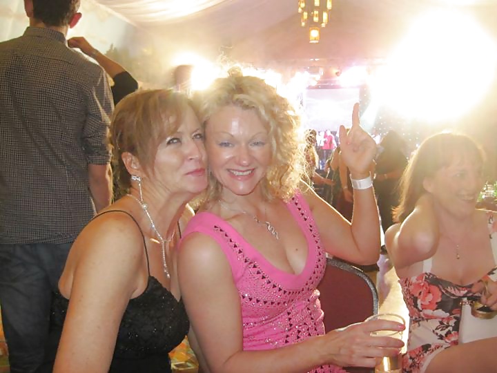 Facebook Milfs 2 porn pictures