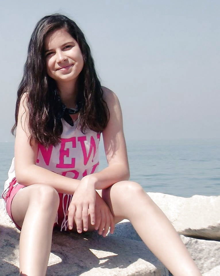 Turkish Teen Girls Mix porn pictures