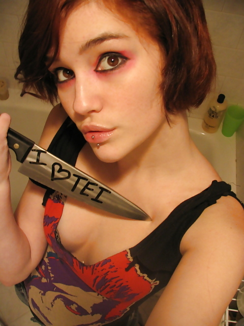 if she's here, it's fake 52 porn pictures