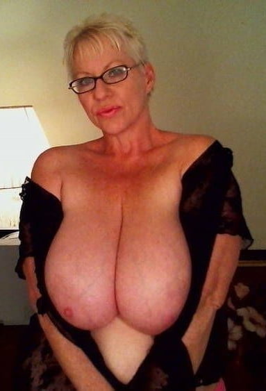 Amateur Big Boobs Mature And Granny porn pictures