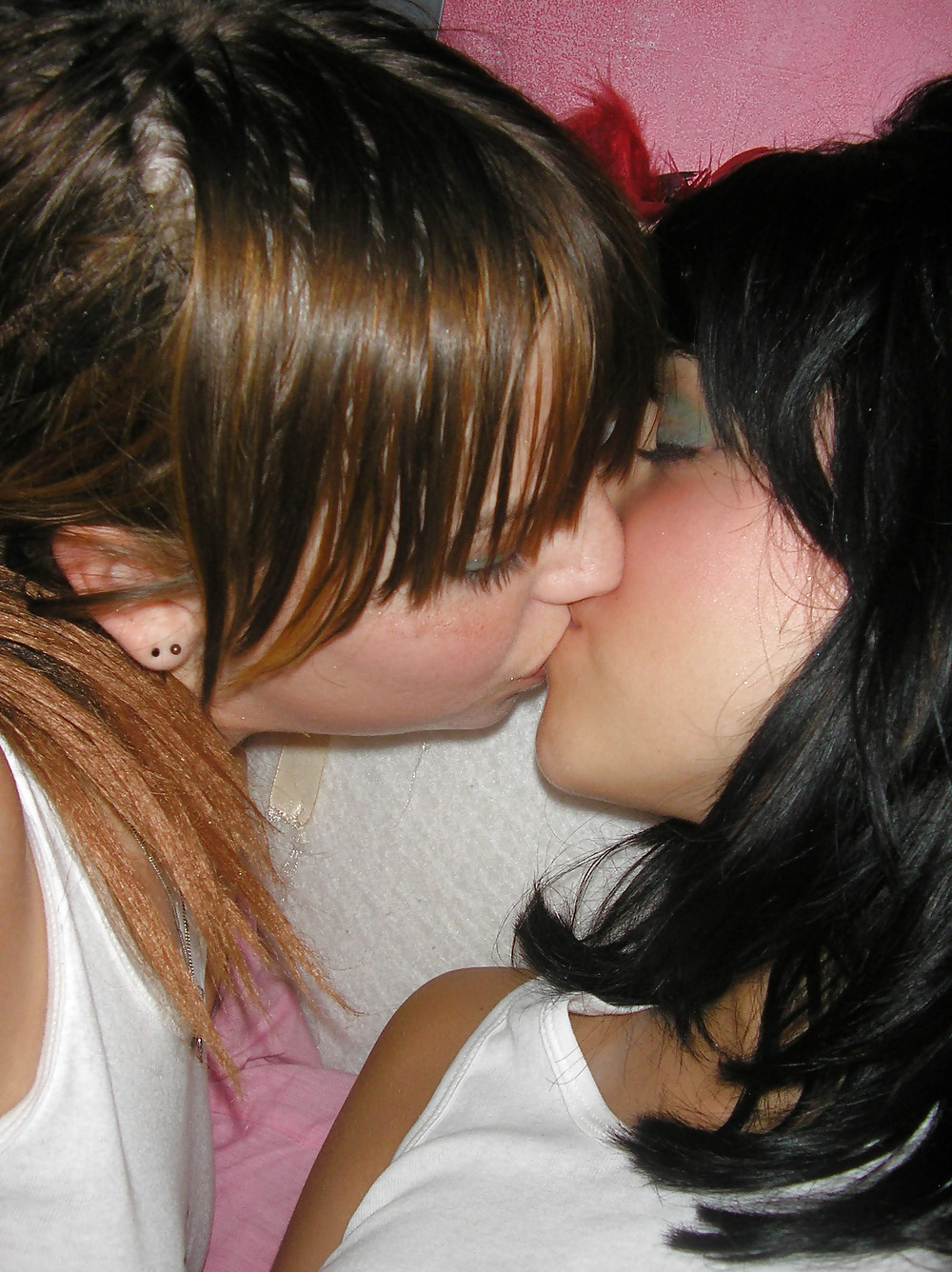 Very Hot Bisexual Teen porn pictures