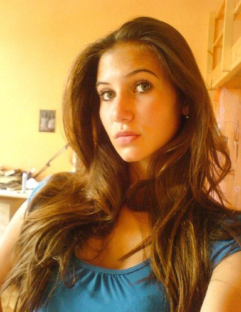 THE HOTTEST AMATEUR GIRL ON THE INTERNET