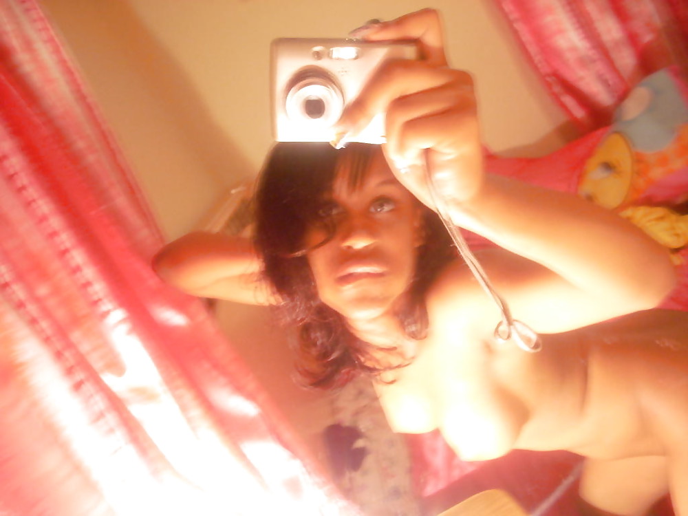 BLACK AMATEUR GIRLS - SELF PICS XIII porn pictures