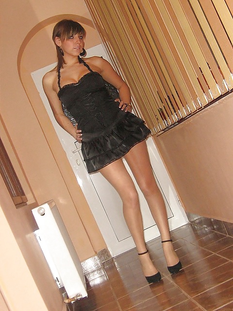 Hot pantyhose babes 76 porn pictures