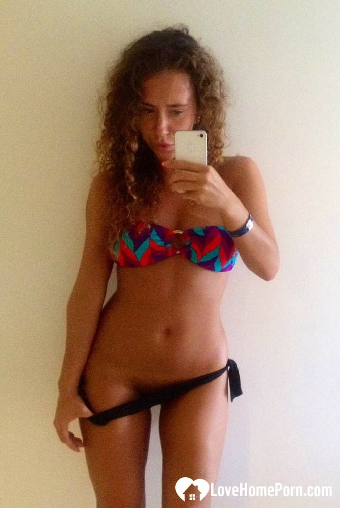 I love taking selfies before the tanning bed - 19 Photos 