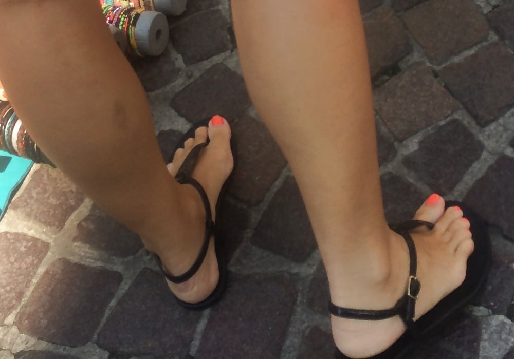 Friends feet porn pictures