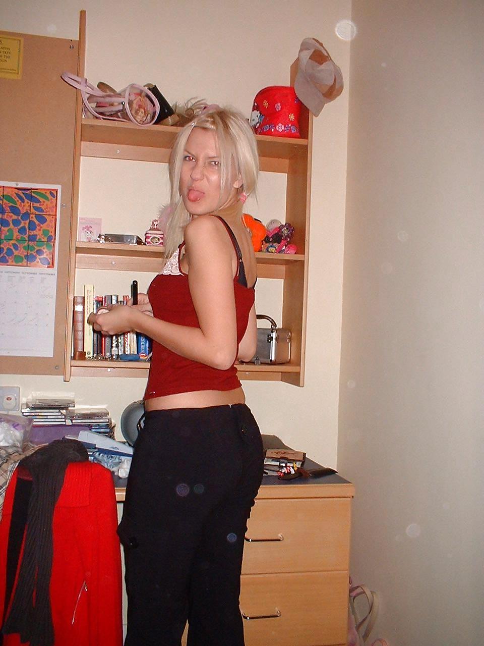 Blond Ex-Gf porn pictures