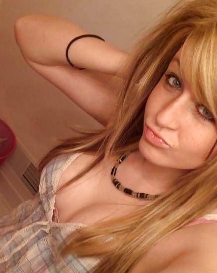 SELFIE 1 -bymn porn pictures