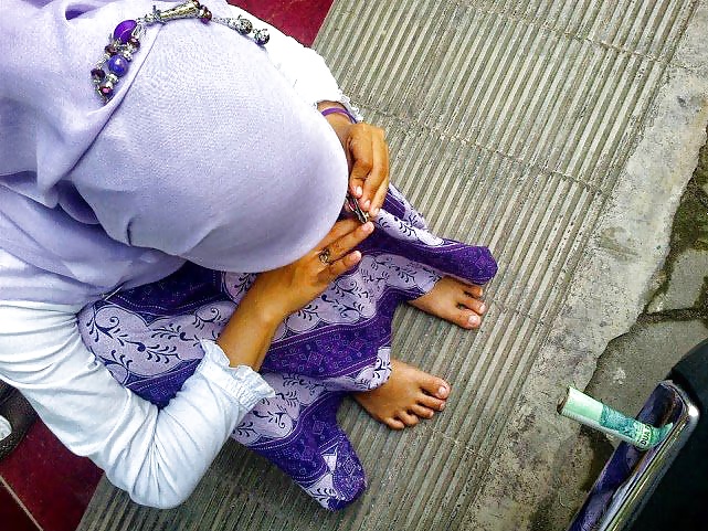 hijab turban malay tudung teen feet soles ayak porn pictures