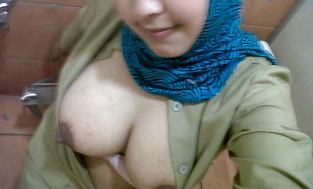 Hijab Big Boob School Teacher (Private Collection) porn pictures