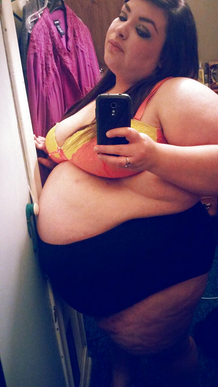 SSBBW belly pics 2 porn pictures