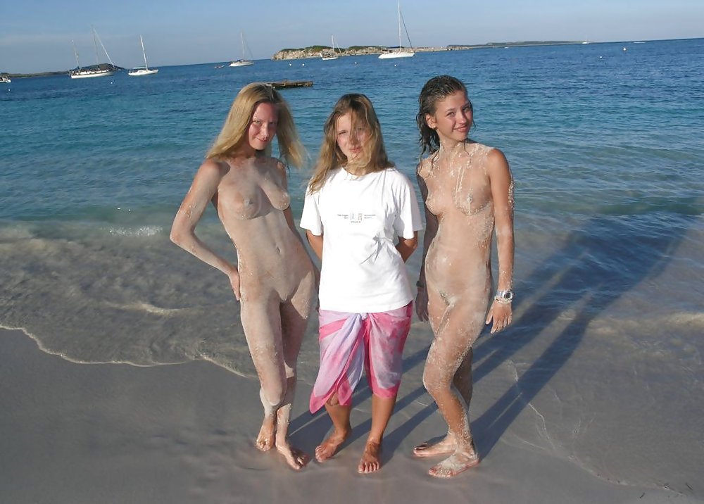 happy Nudists porn pictures