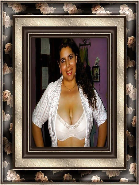 Hot whore from Egypt porn pictures