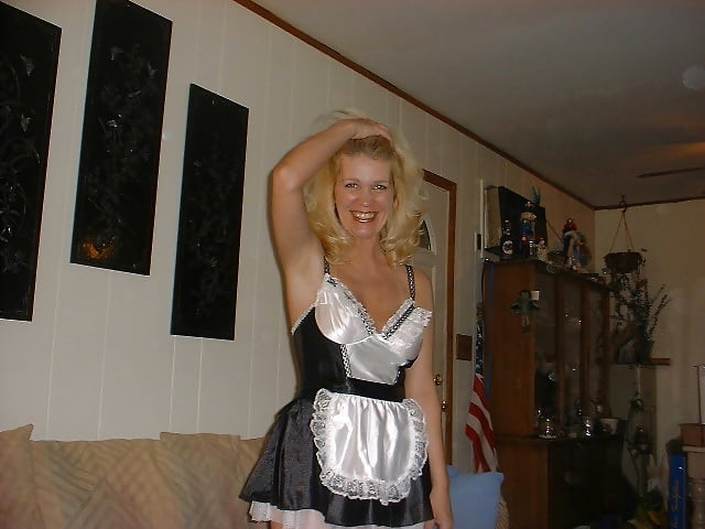 blonde milf porn pictures