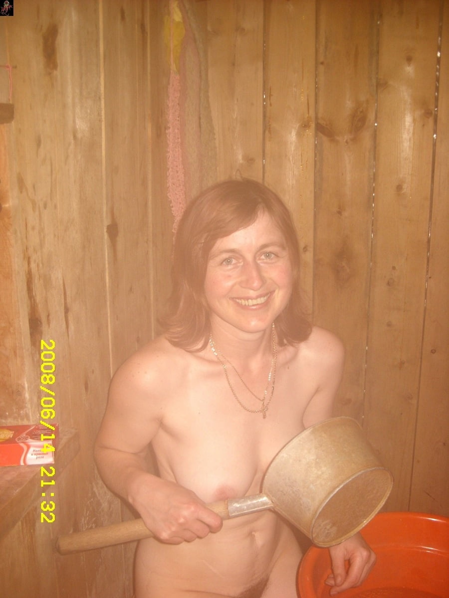 Candid Wife In The Sauna Trinolla 4621