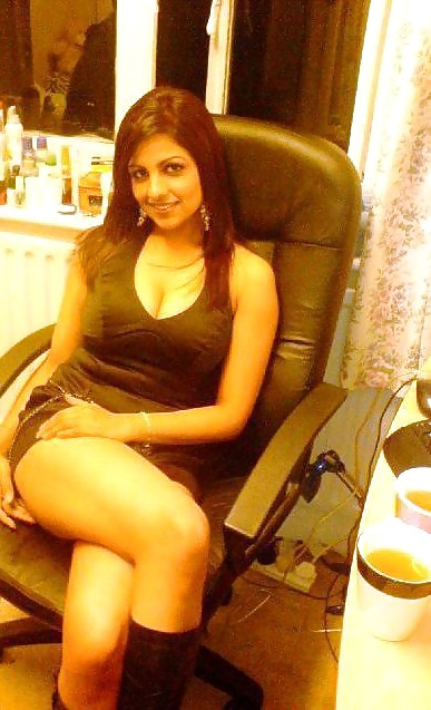 PAKISTANI BABES porn pictures