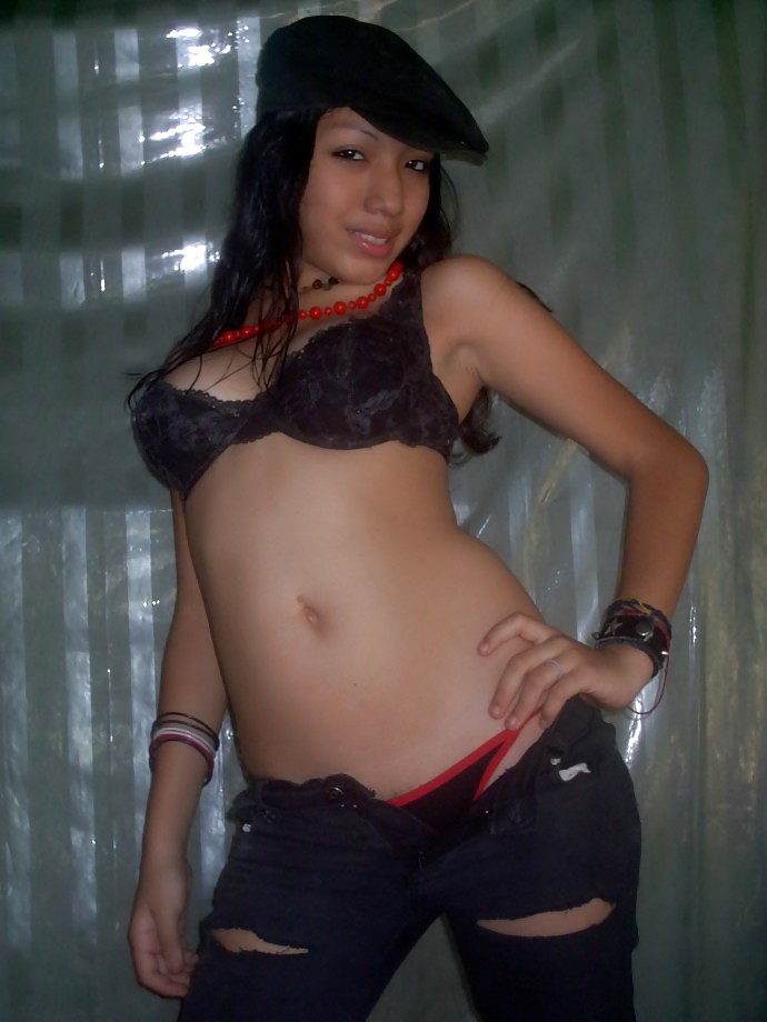 Hot Latina porn pictures