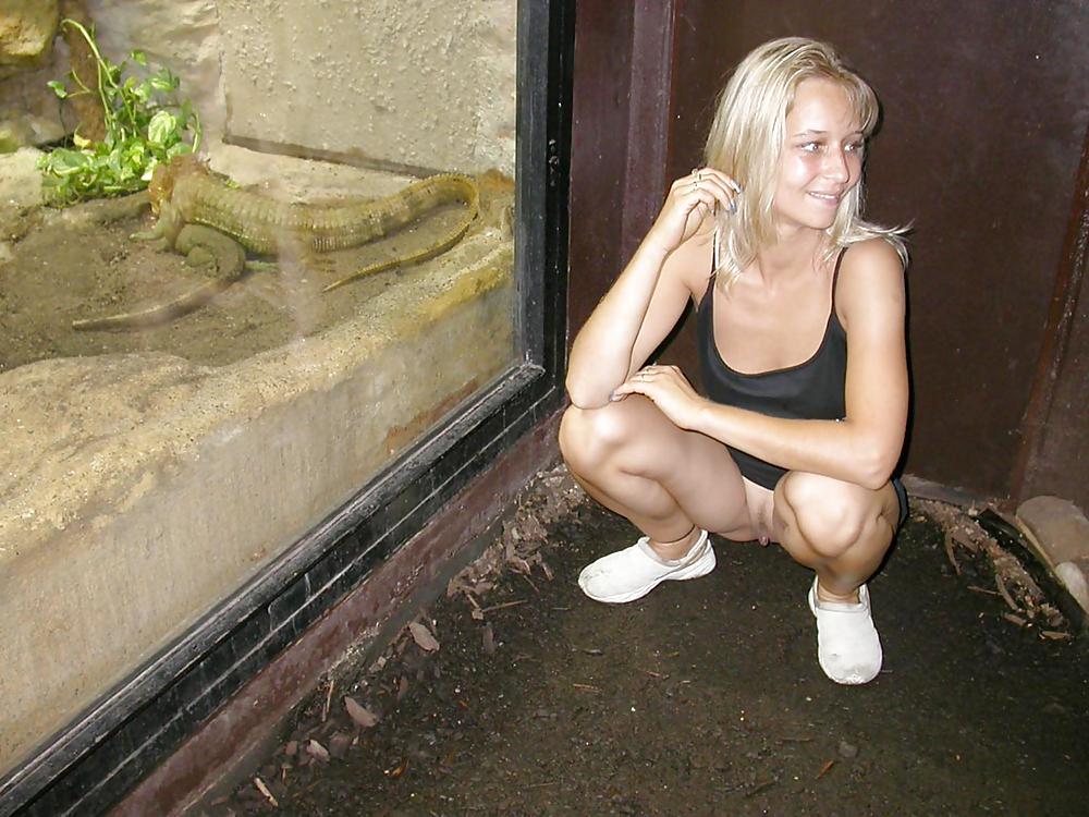 FLASHING IN PUBLIC - JARKA porn pictures