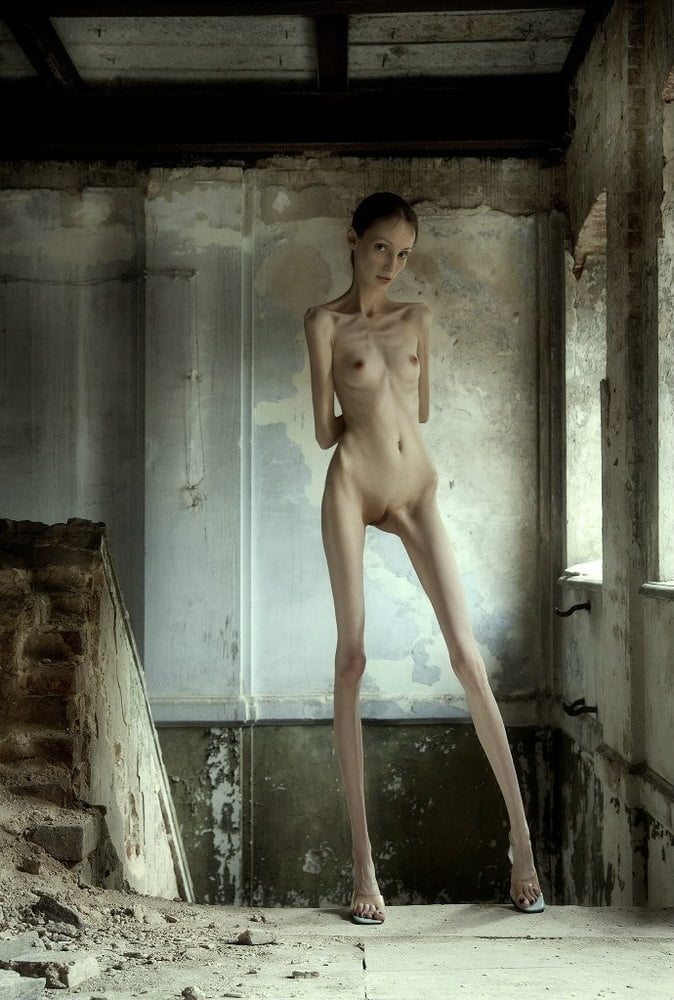 Nude Anorexic Women