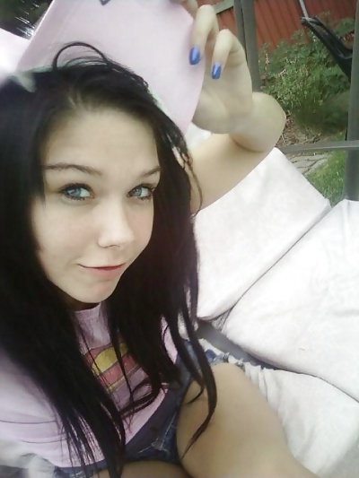 EMO Queen Bailey (NonNude) porn pictures