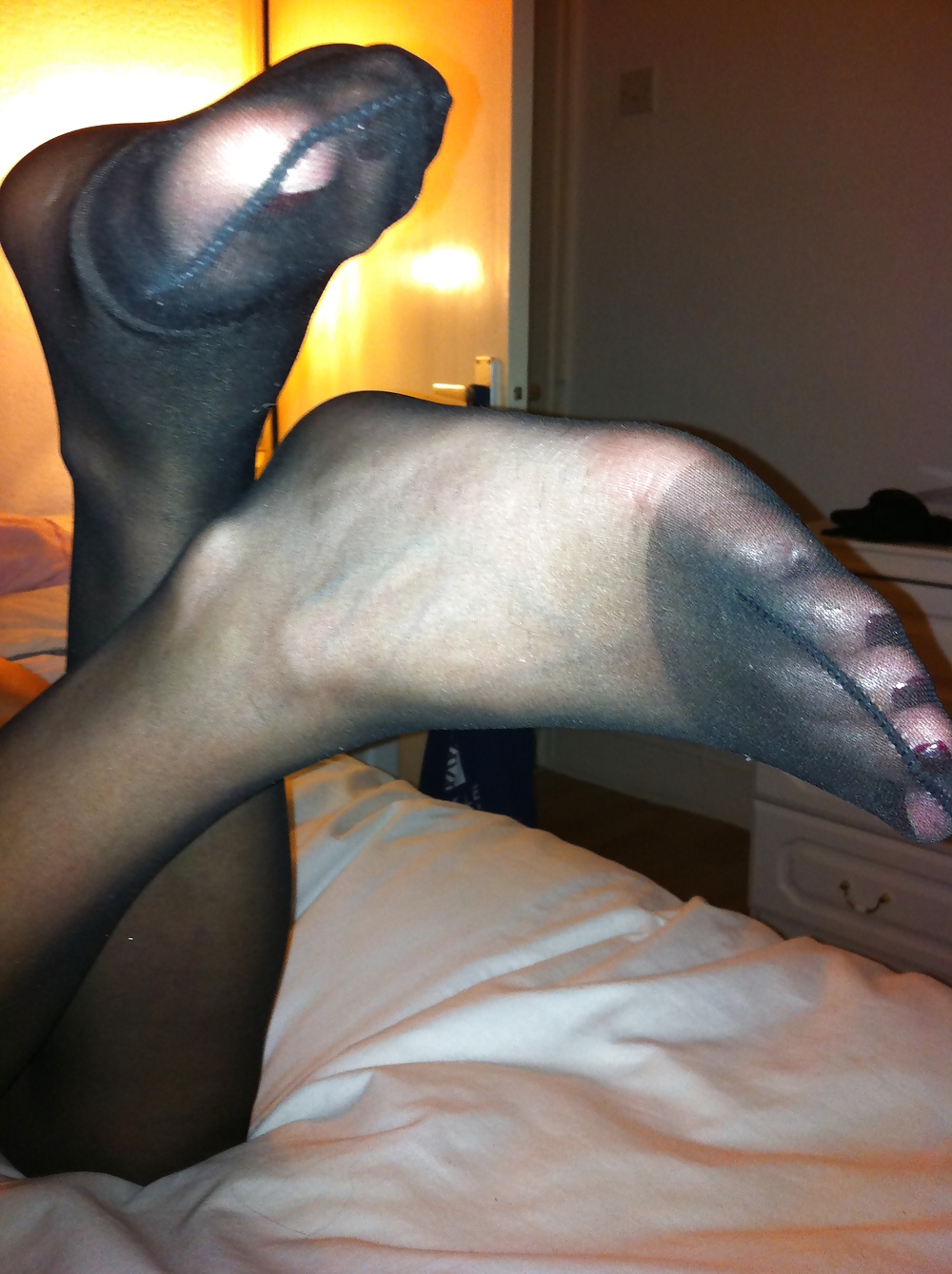 her sexy stocking feet i coverd in my cum porn pictures