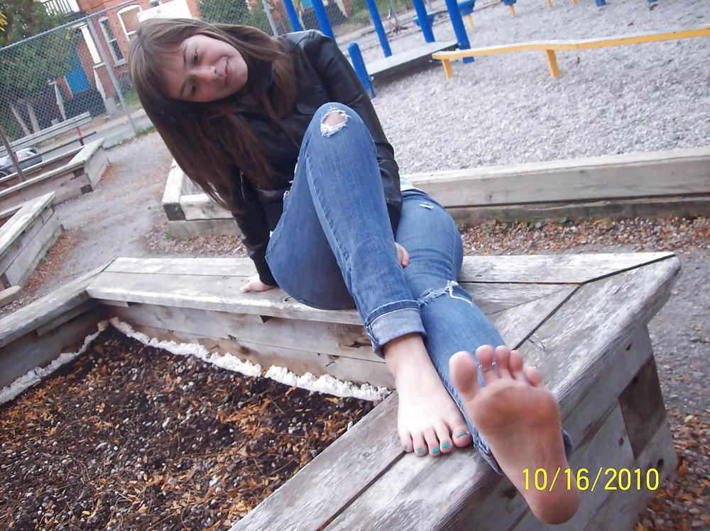 wtf Sexy Teenie Feet reloaded v0.7 porn pictures