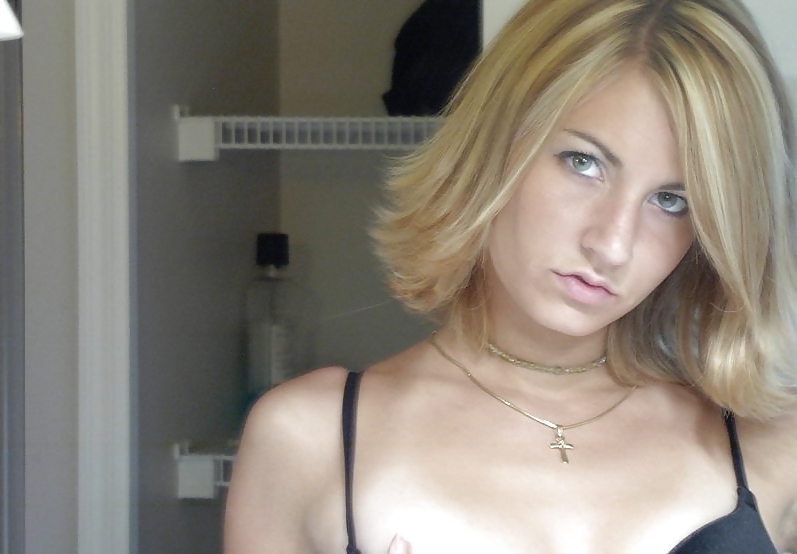 Blondes porn pictures